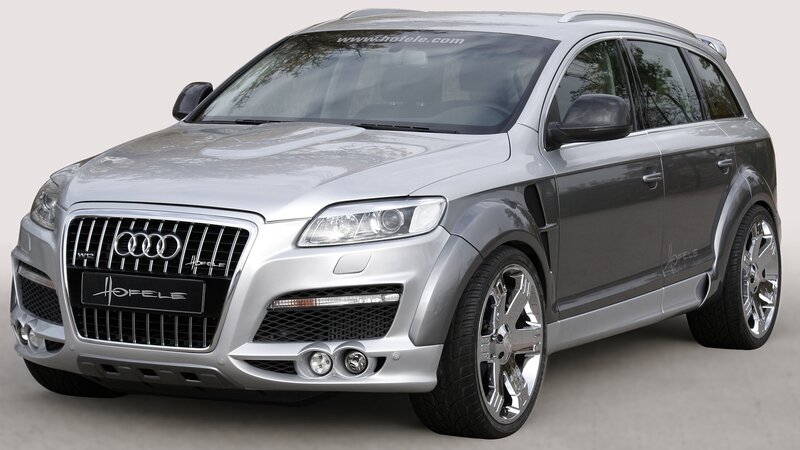 Silver Audi Suv — Neutral, Photograph