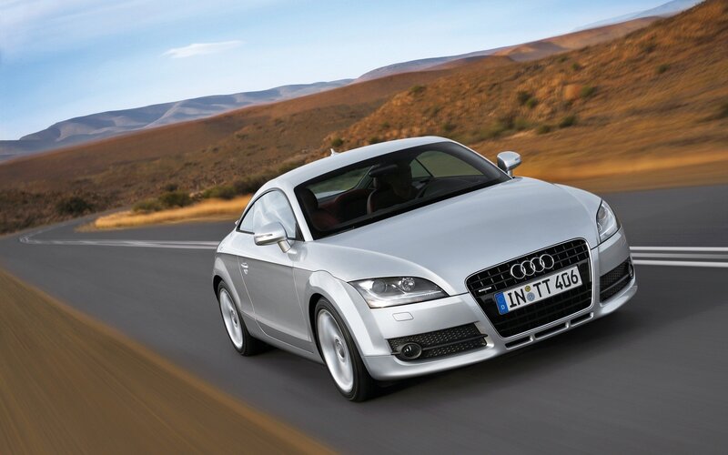 Silver Audi Tt Car — Dynamic