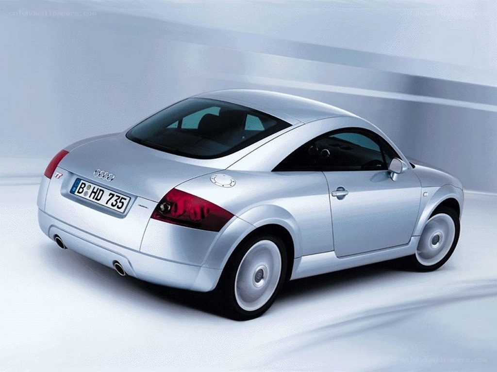silver audi tt coupe