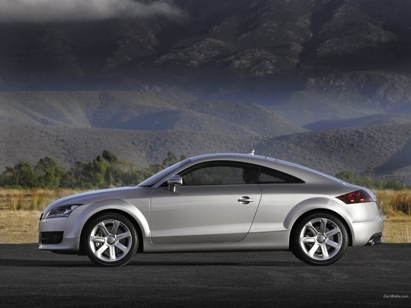 silver audi tt coupe