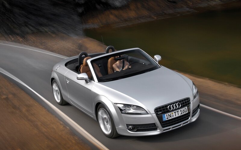 Silver Audi Tt Roadster — Dynamic
