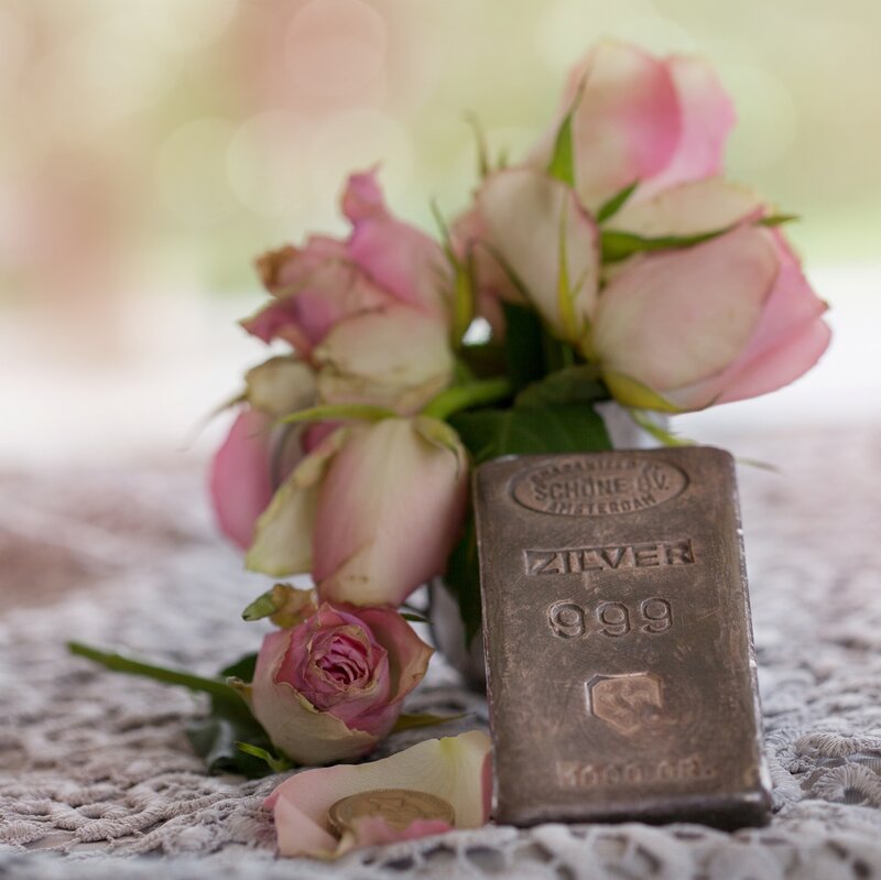 Silver Bar with Roses
