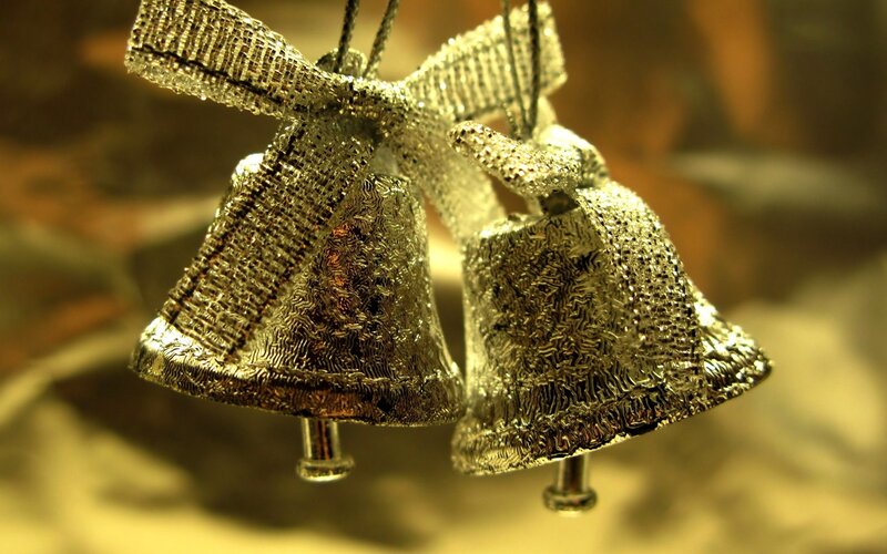 Silver Bells with Ribbon — Gold