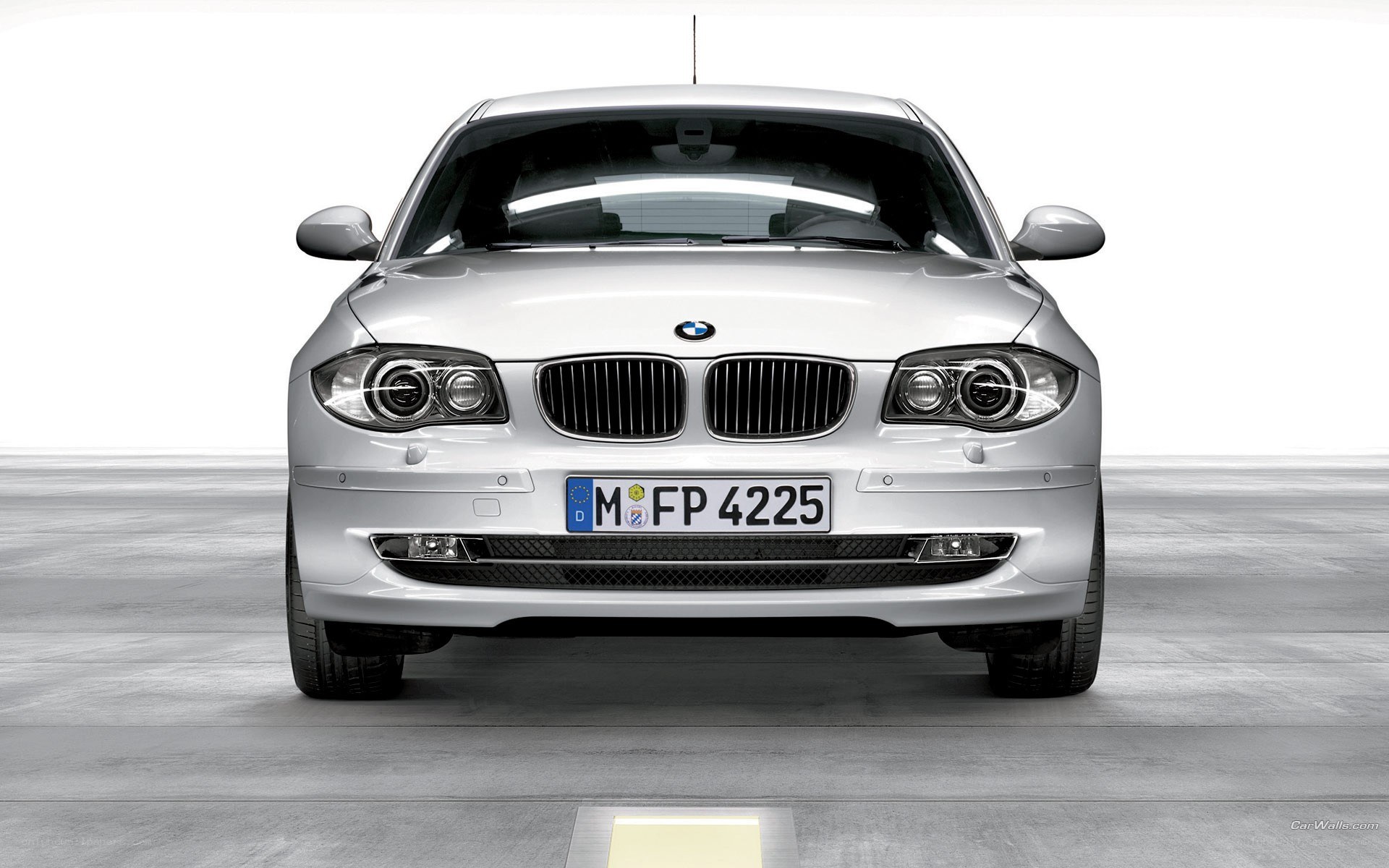 silver bmw 1-series car