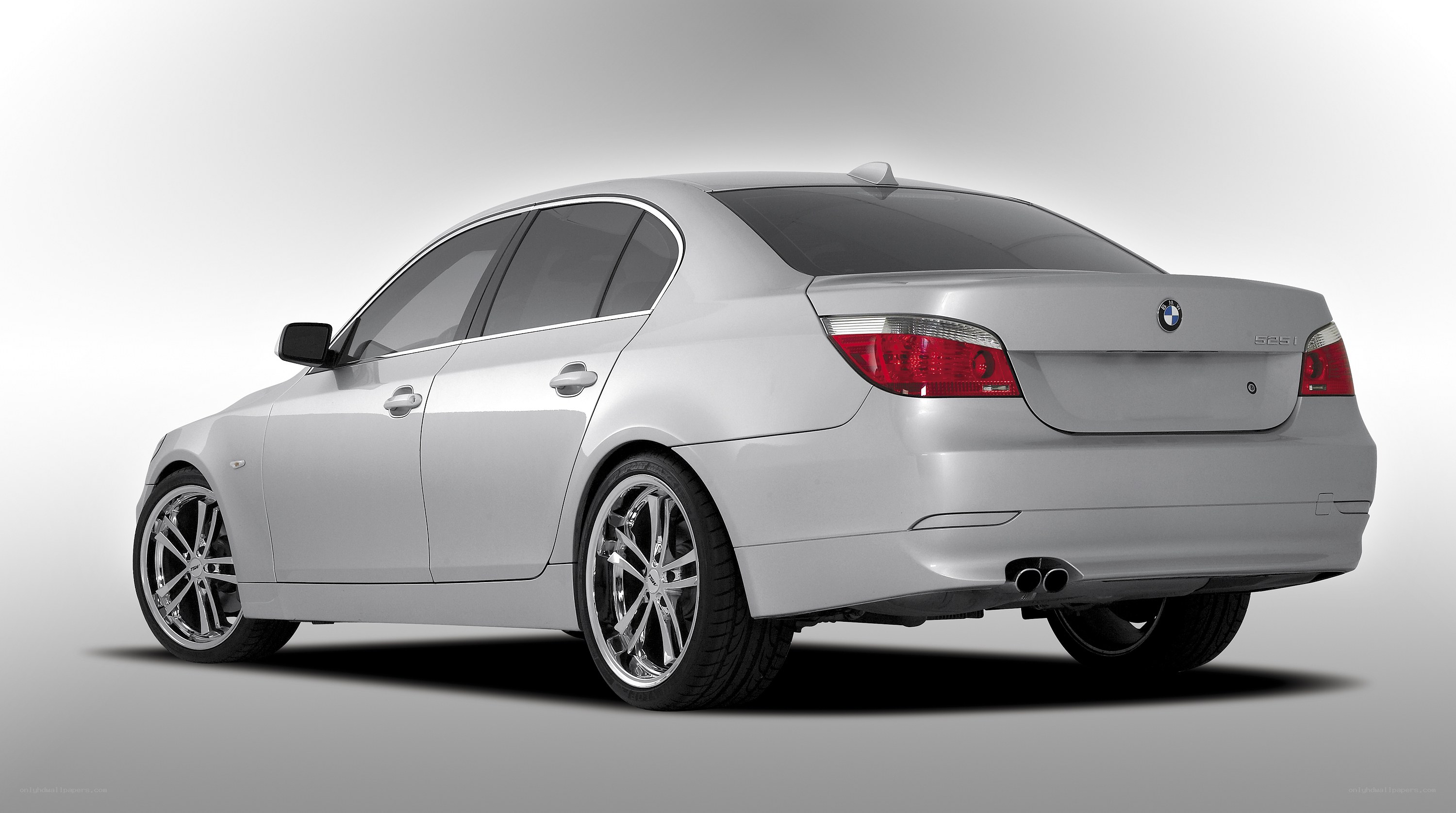 silver bmw 525i sedan