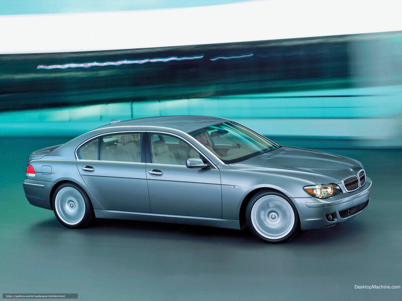 Silver BMW 7-series — Gray