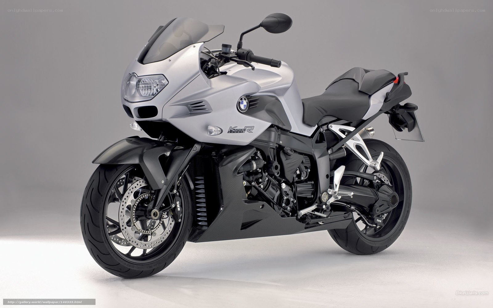 silver bmw k1200r motorcycle