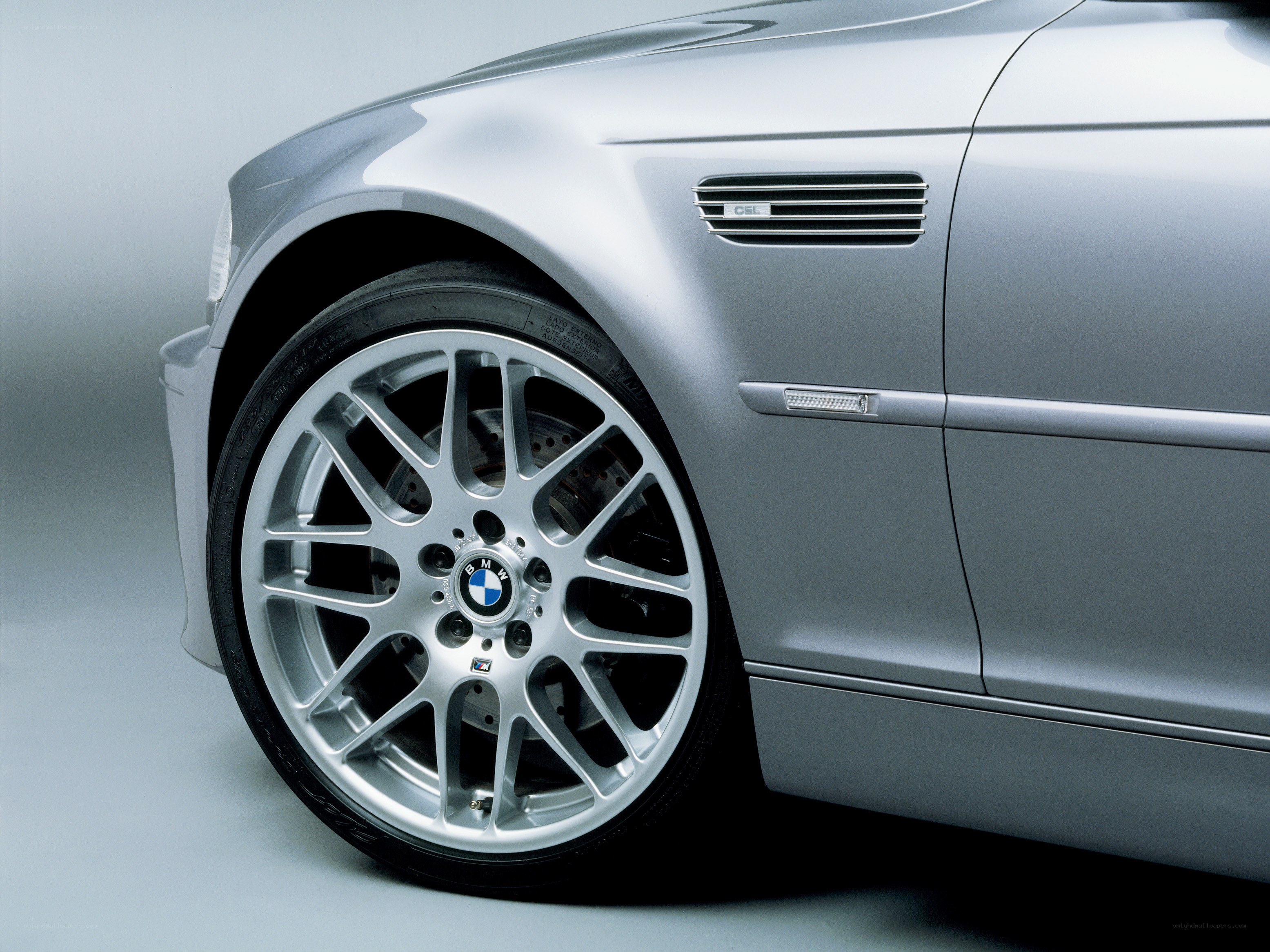 silver bmw m3 gtr wheel