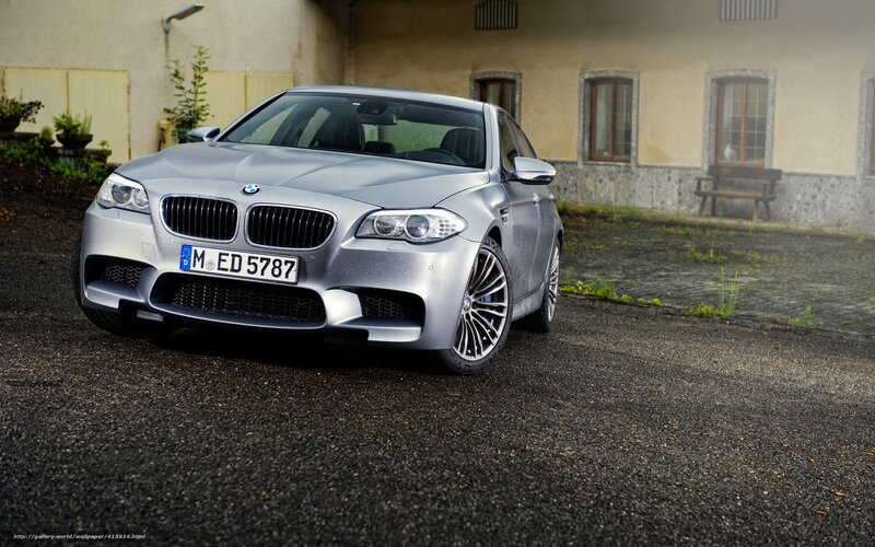 Silver Bmw M5 Sedan — Dramatic, Photograph