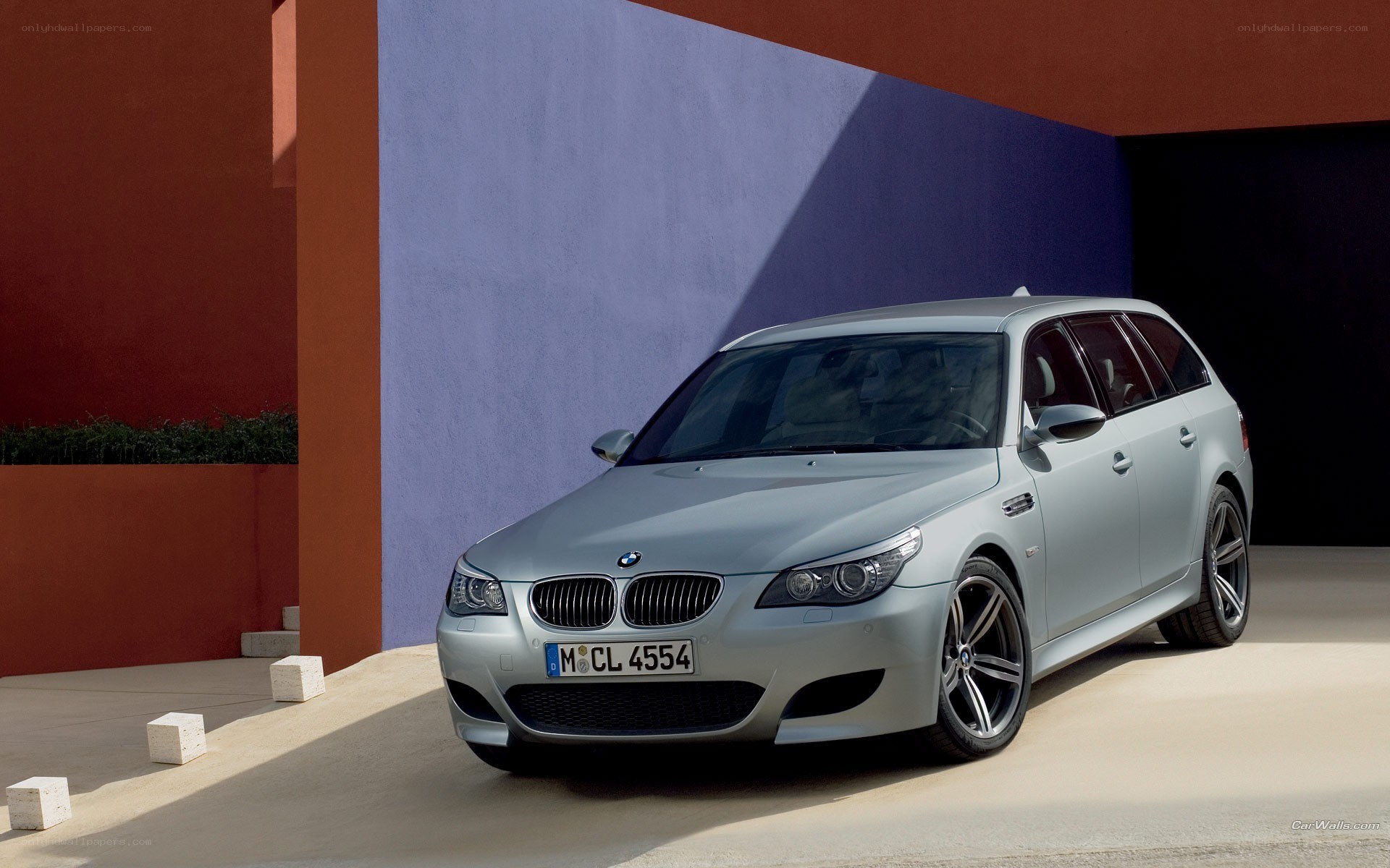 silver bmw m5 station wagon