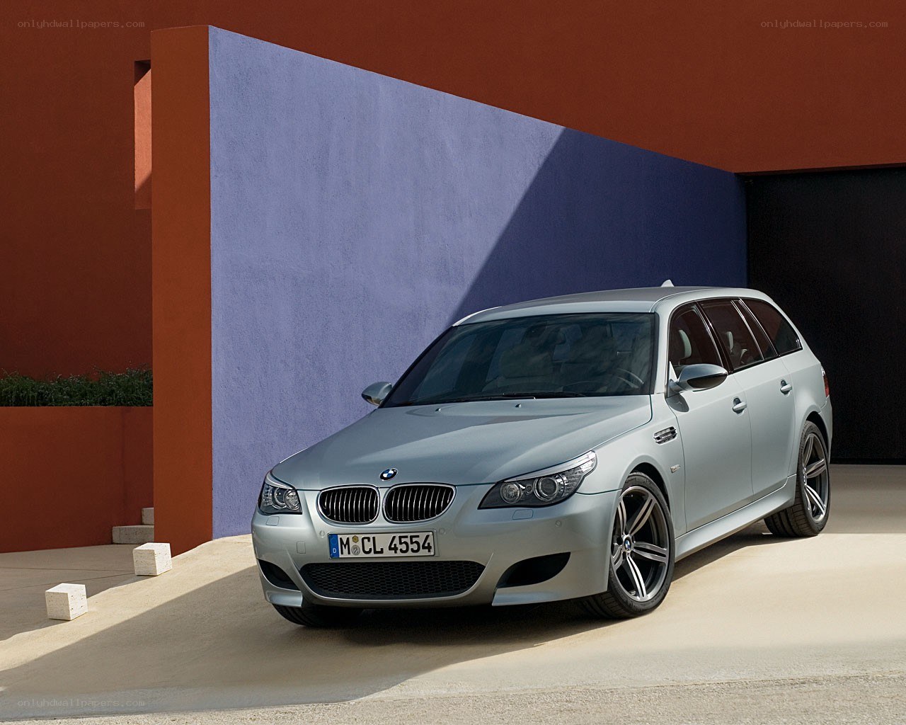 Silver BMW M5 Touring