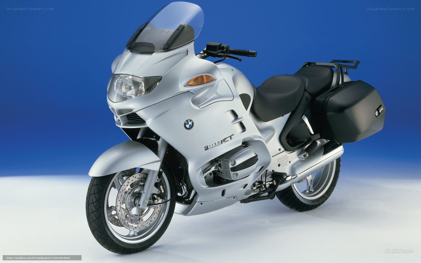 silver bmw r1150rt motorcycle