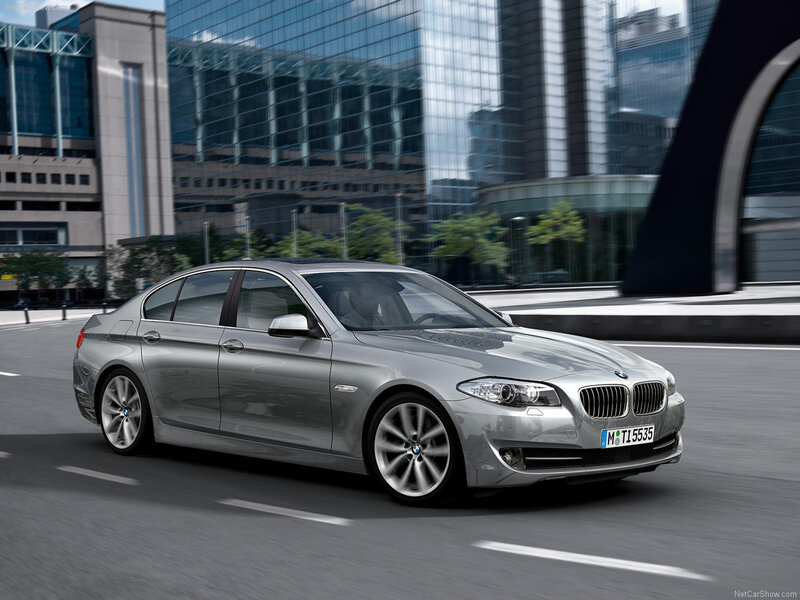 Silver Bmw Sedan — Dynamic