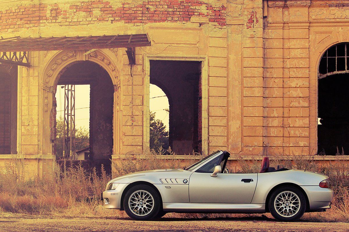 Silver BMW Z3 convertible
