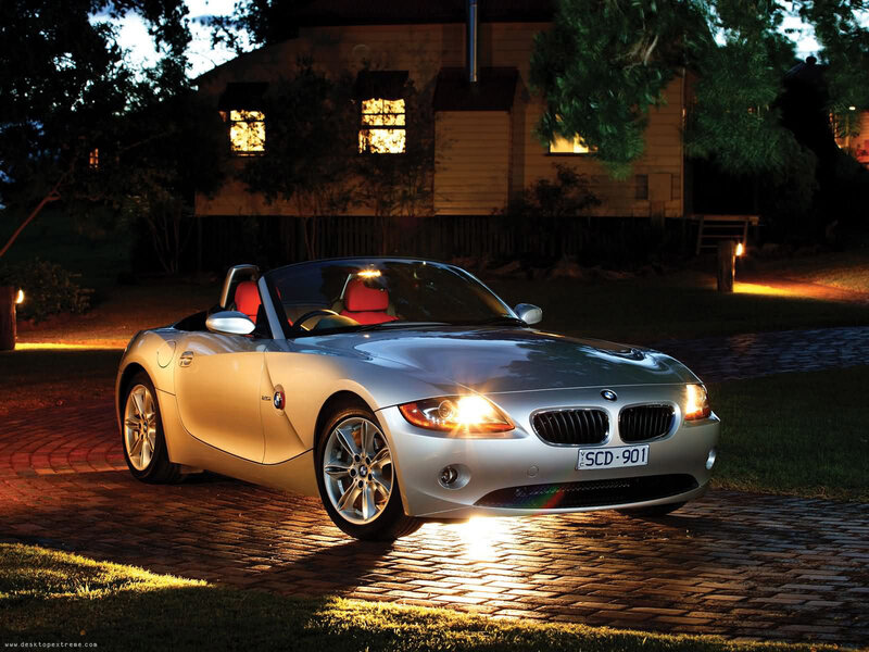 Silver BMW Z4 at night