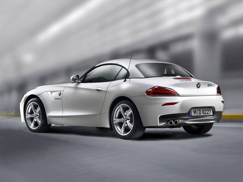 Silver BMW Z4 Roadster — Dynamic
