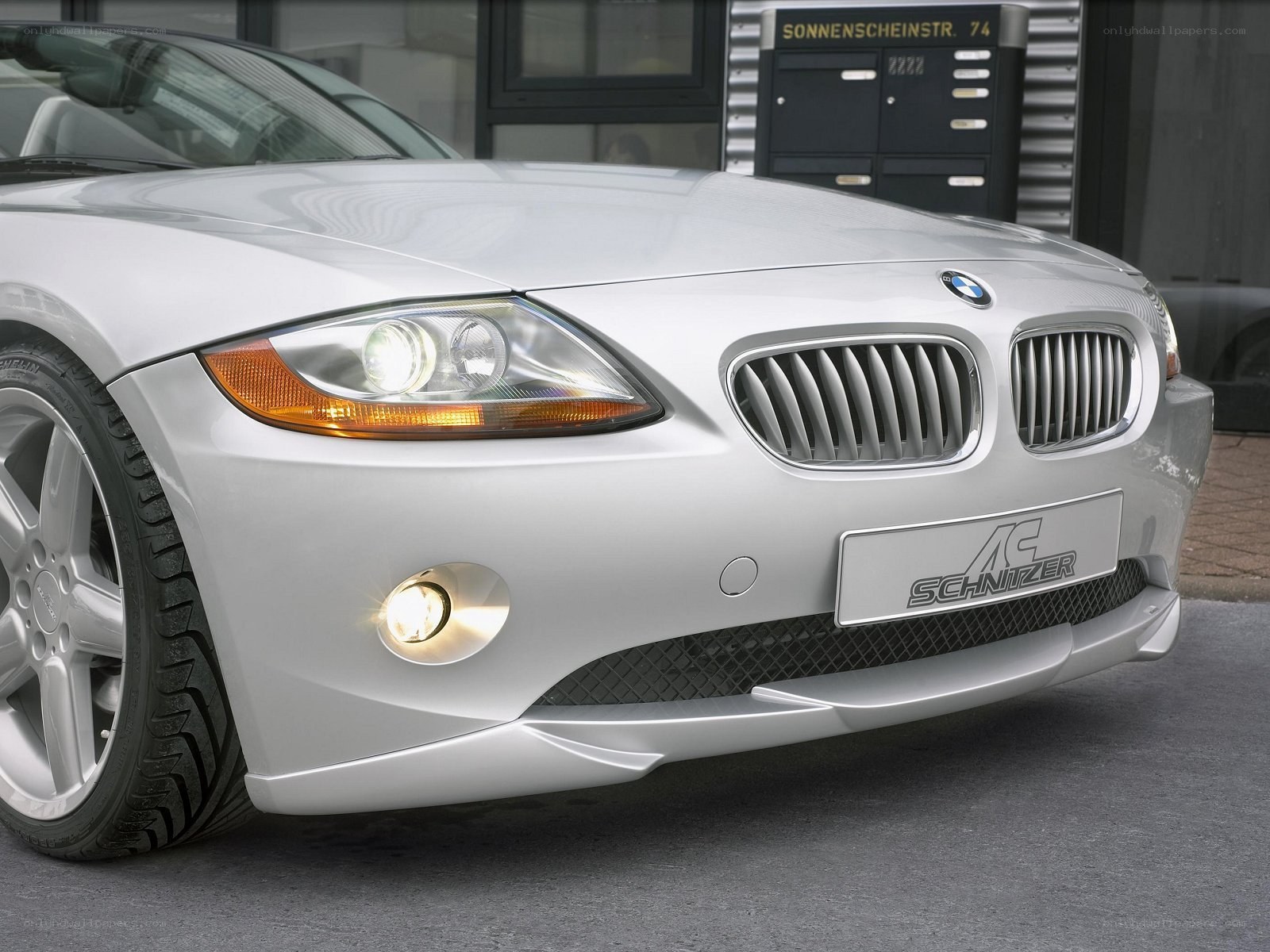 silver bmw z4 with schnitzer badge