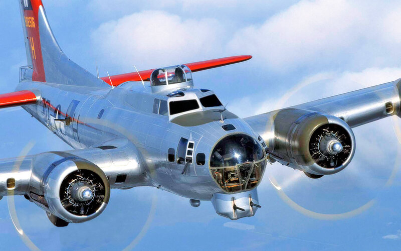 Silver Bomber Aircraft — Dynamic