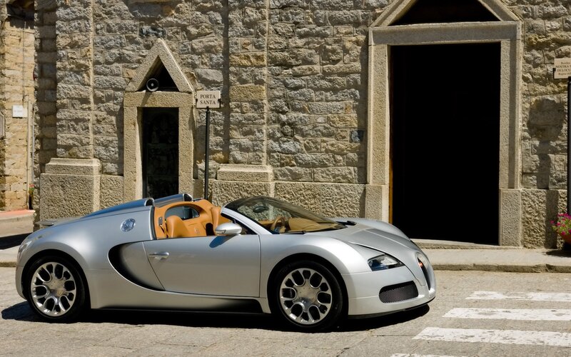 Silver Bugatti Veyron — Calm, Afternoon, Photograph