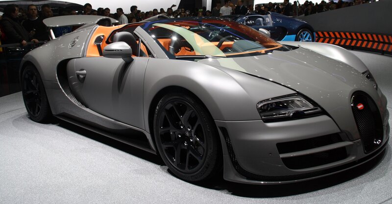 Silver Bugatti Veyron — Gray, Showroom, Photograph