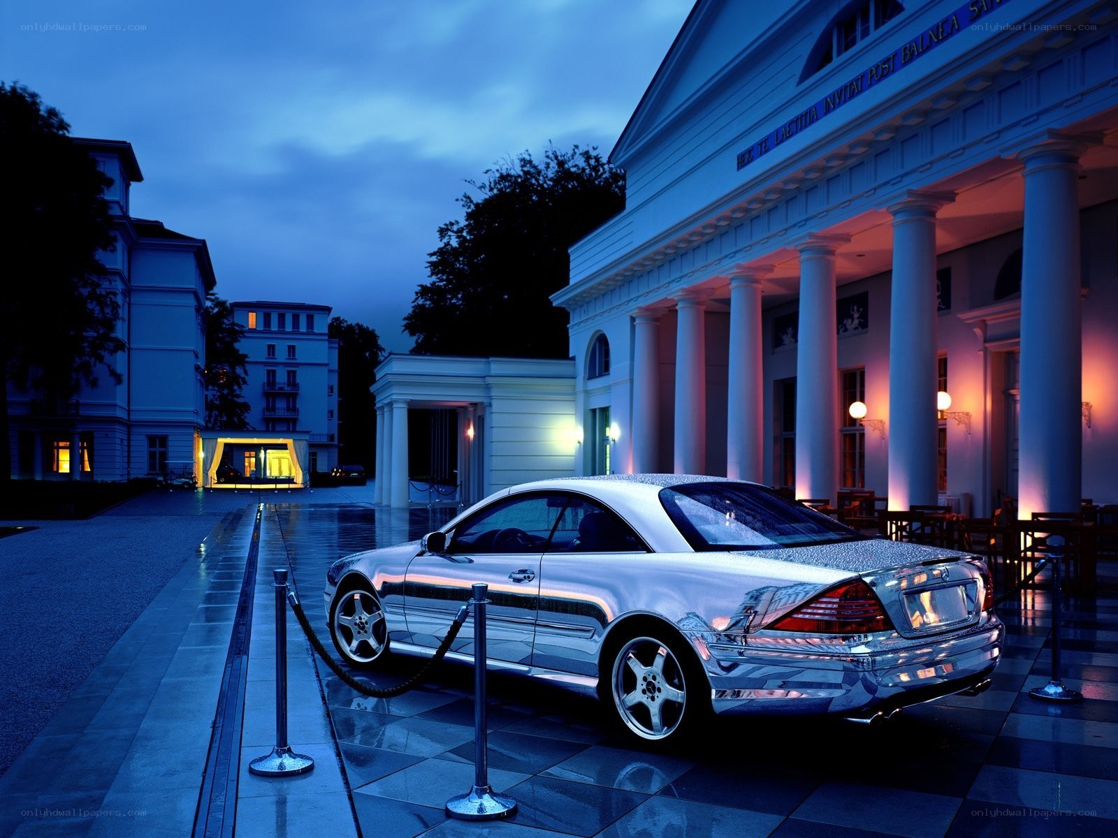 Silver car at luxury hotel