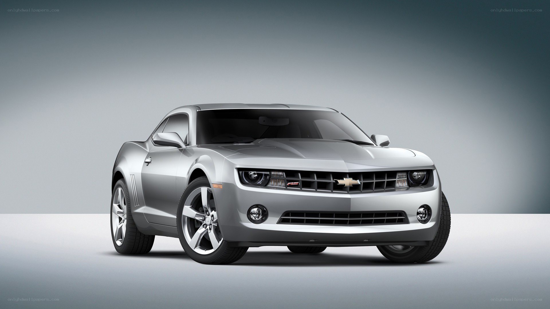 silver chevrolet camaro