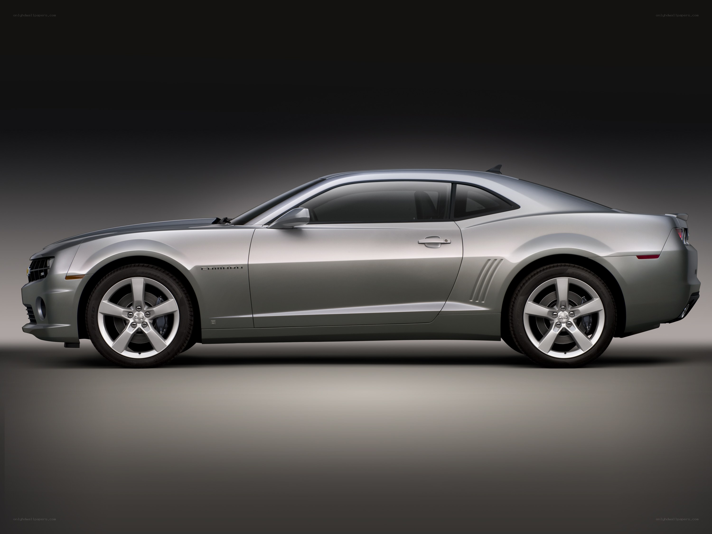 silver chevrolet camaro coupe