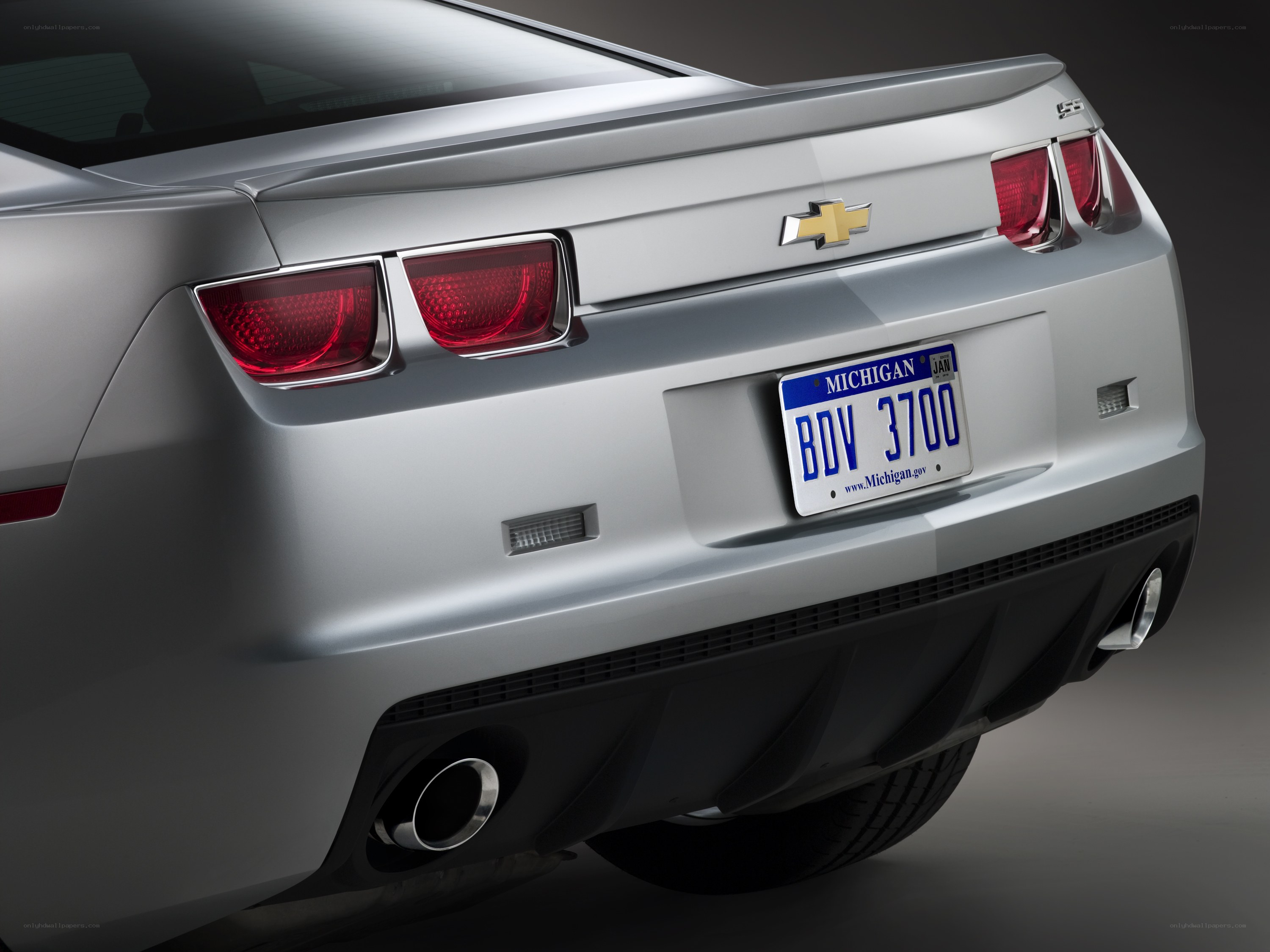 silver chevrolet camaro ss