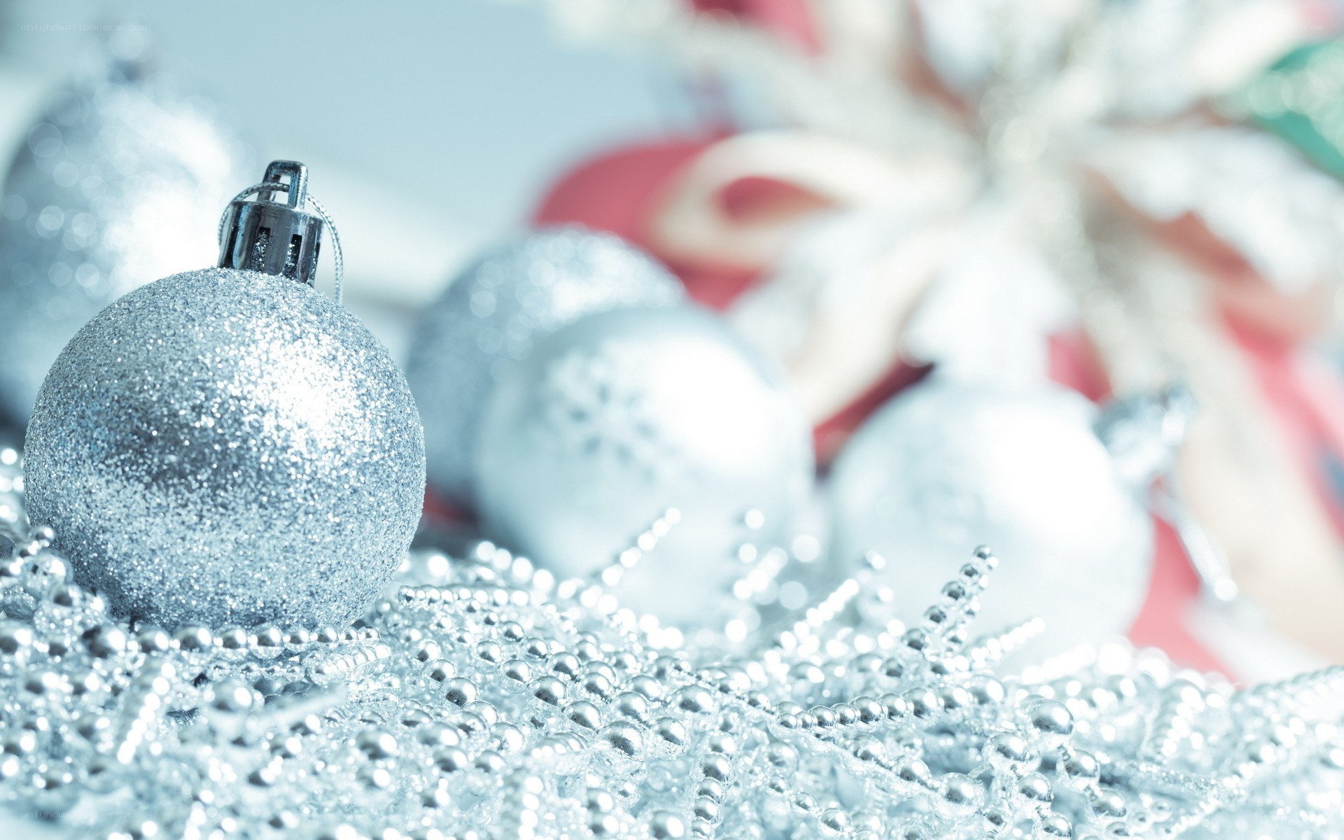 silver christmas ornaments