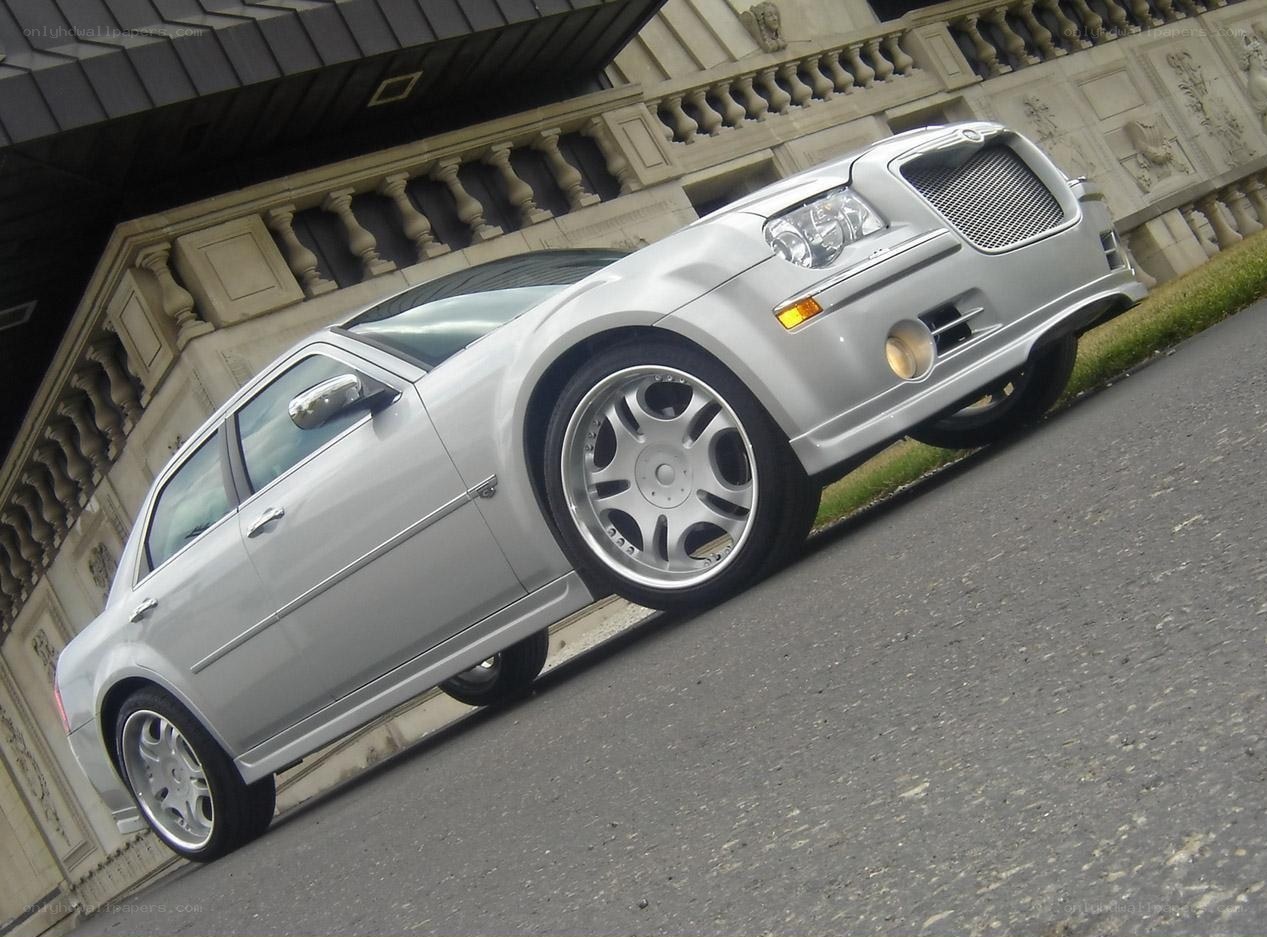 silver chrysler 300c sedan