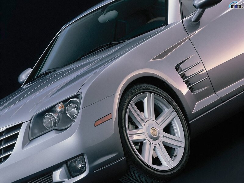 silver chrysler crossfire sports car
