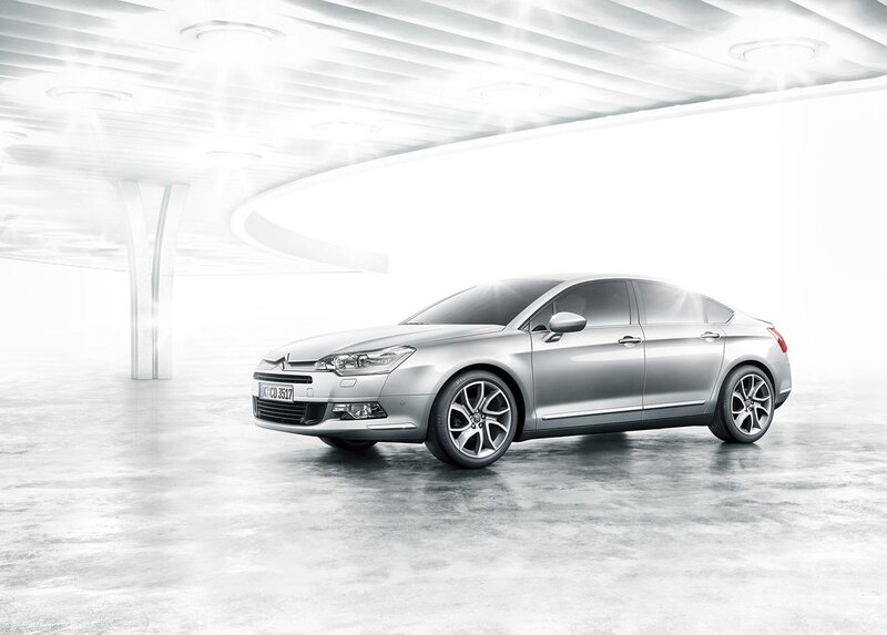 Silver Citroën C5 sedan