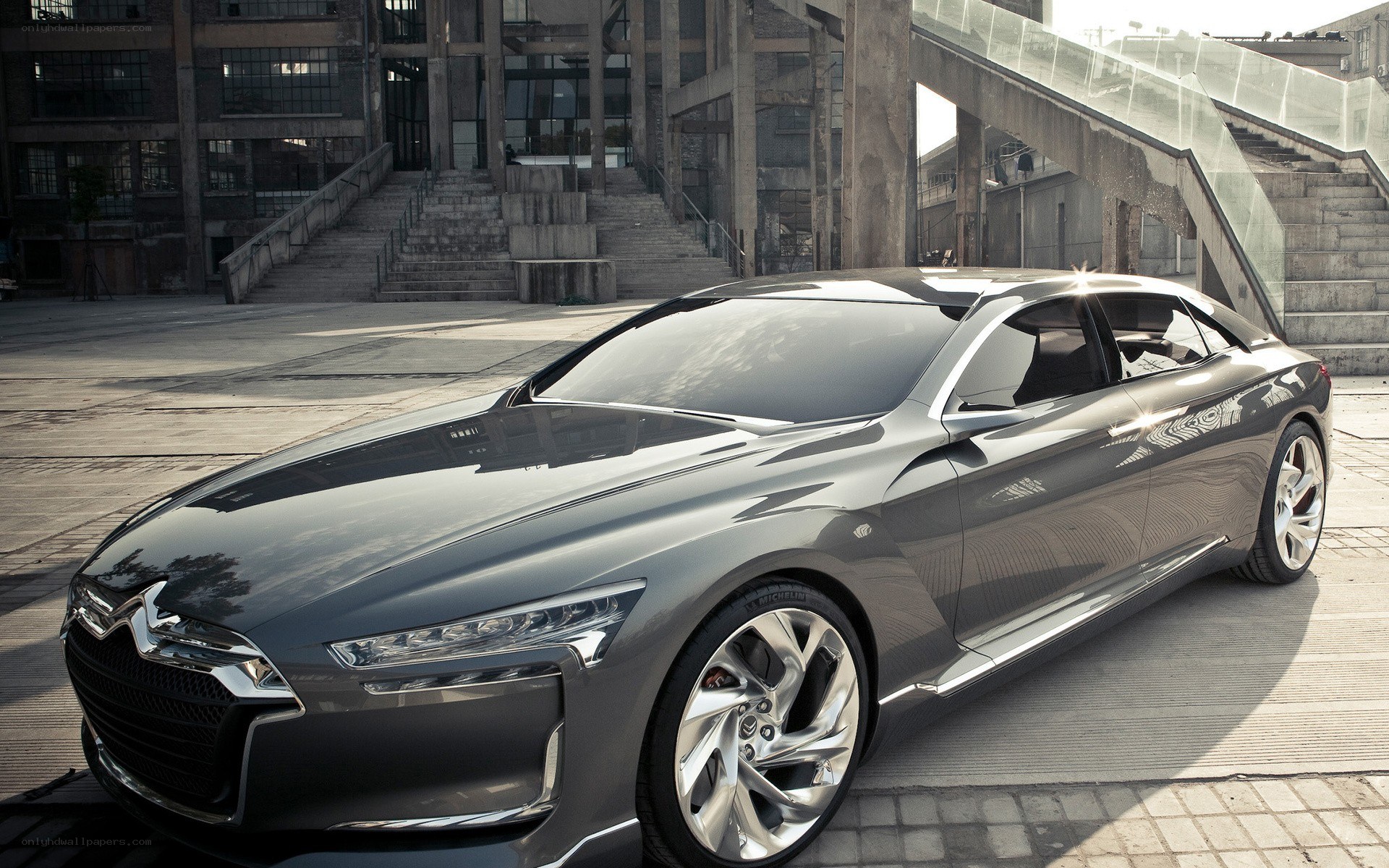 Silver Citroën concept car