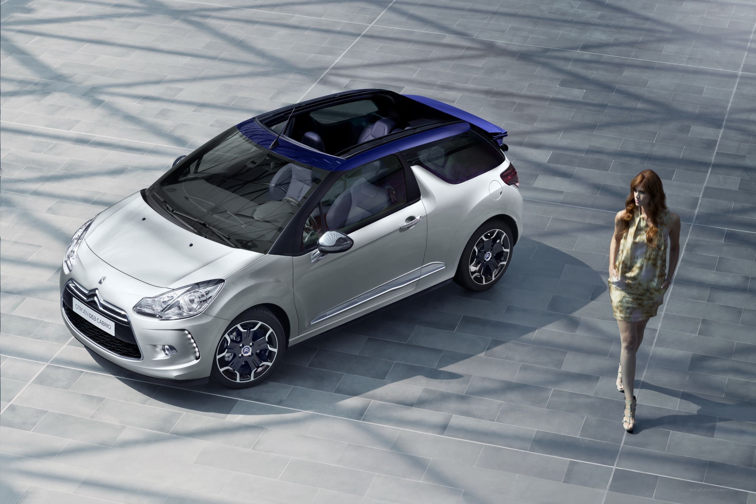 Silver Citroën DS3 Cabrio