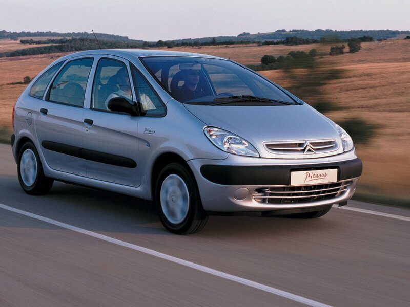 silver citroen picasso driving