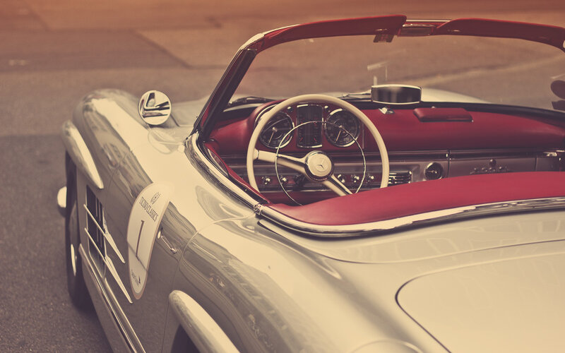 Silver Classic Convertible — Nostalgic