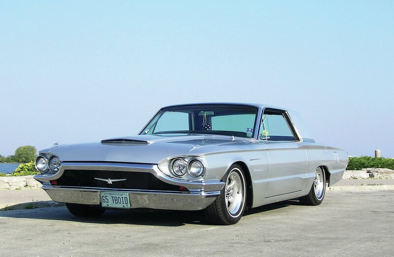 Silver classic Ford Thunderbird