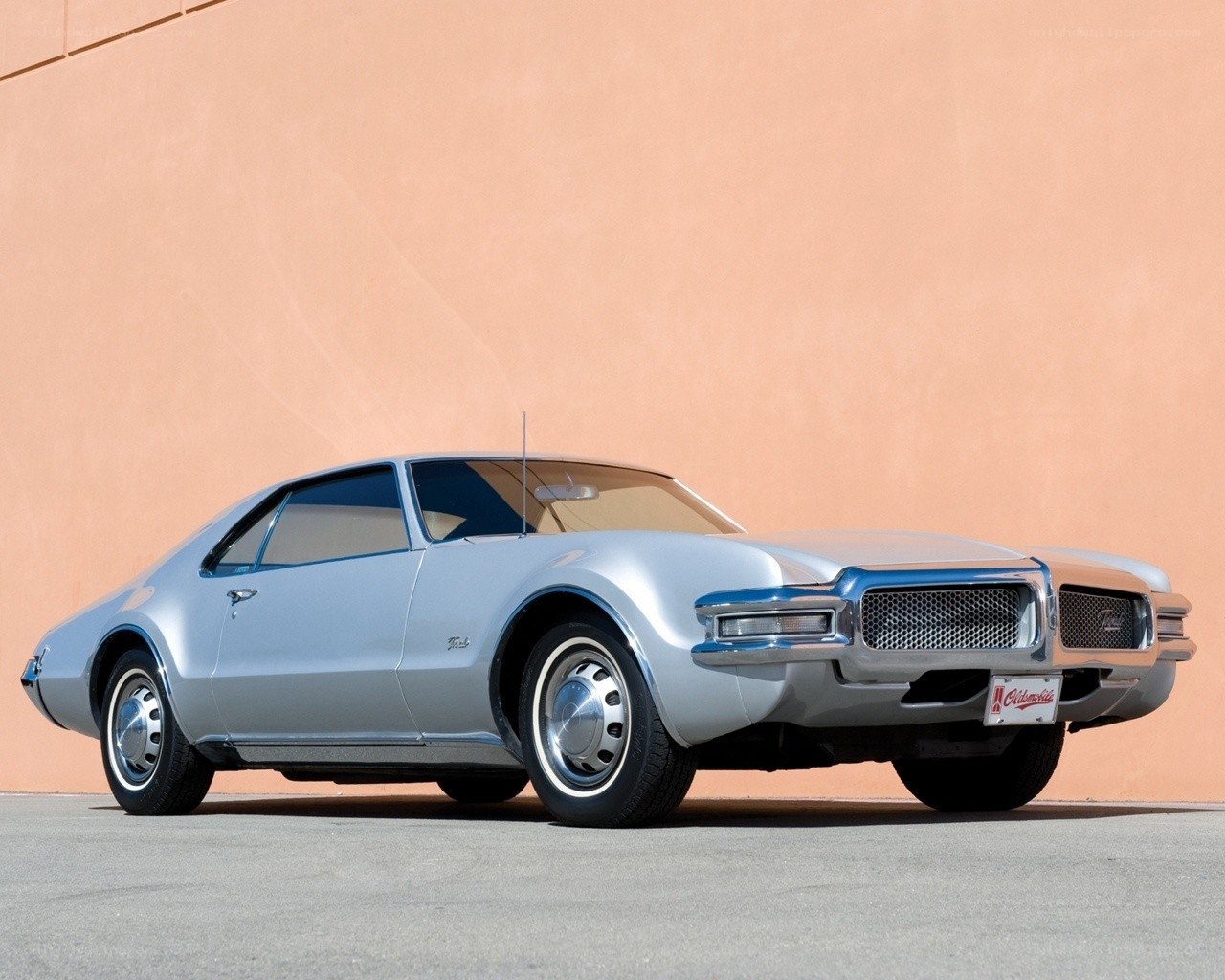 silver classic muscle car