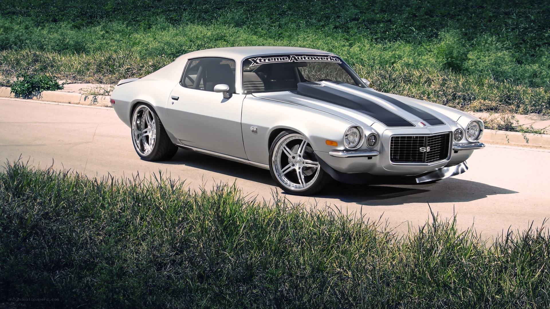 silver classic muscle car