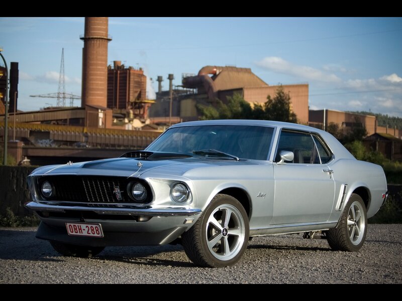 Silver Classic Muscle Car — Dramatic