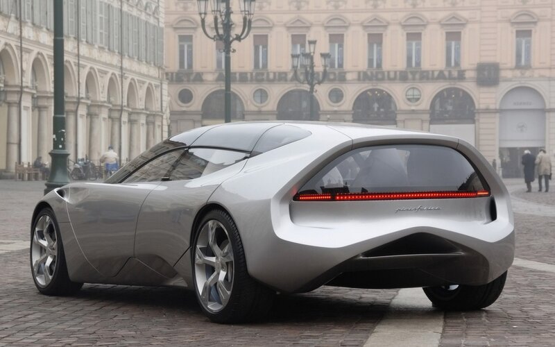 Silver Concept Car — Calm, 3d Render