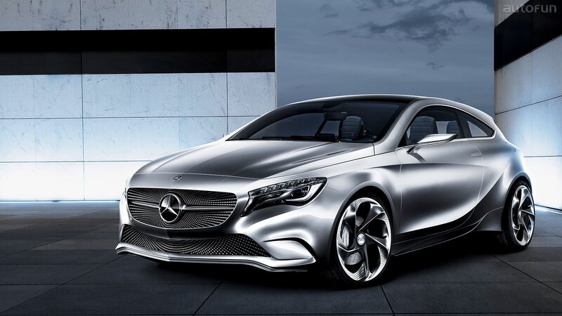 Silver Concept Car — Dramatic, 3d Render, Building