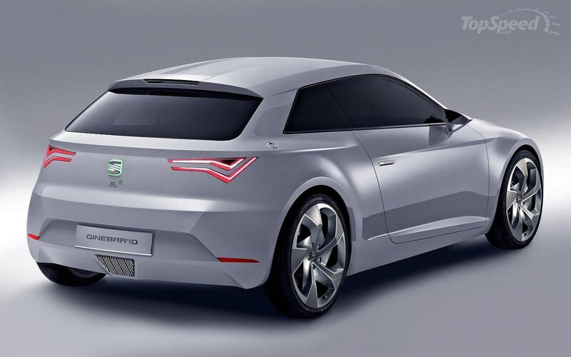 Silver Concept Car — Modern, 3d Render, Taillights, Wheels