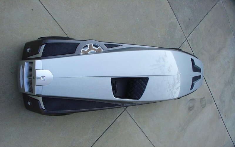 Silver Concept Car — Neutral