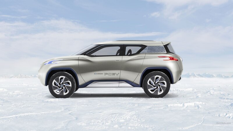 Silver Concept Car — Serene, Winter, 3d Render
