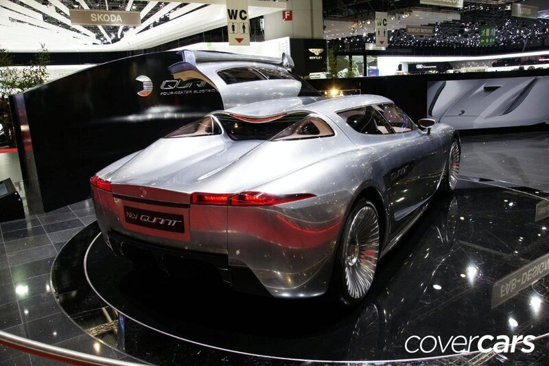 Silver Concept Car — Showroom, Photograph
