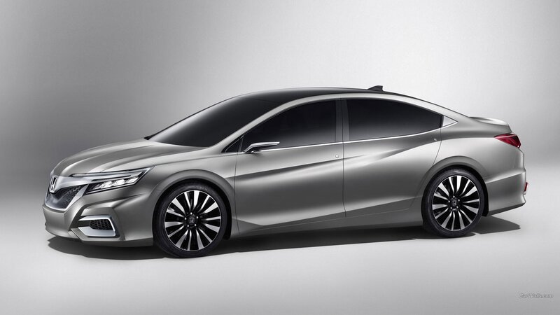 Silver Concept Sedan — Neutral