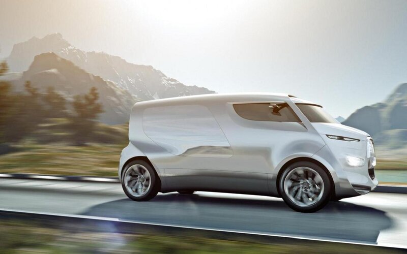 Silver Concept Van — Dynamic, Afternoon, 3d Render