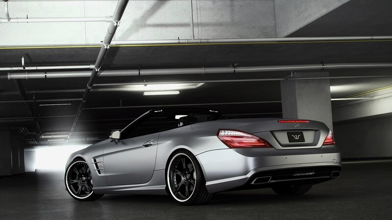 Silver Convertible Car — Gray, Dramatic, 3d Render, Garage