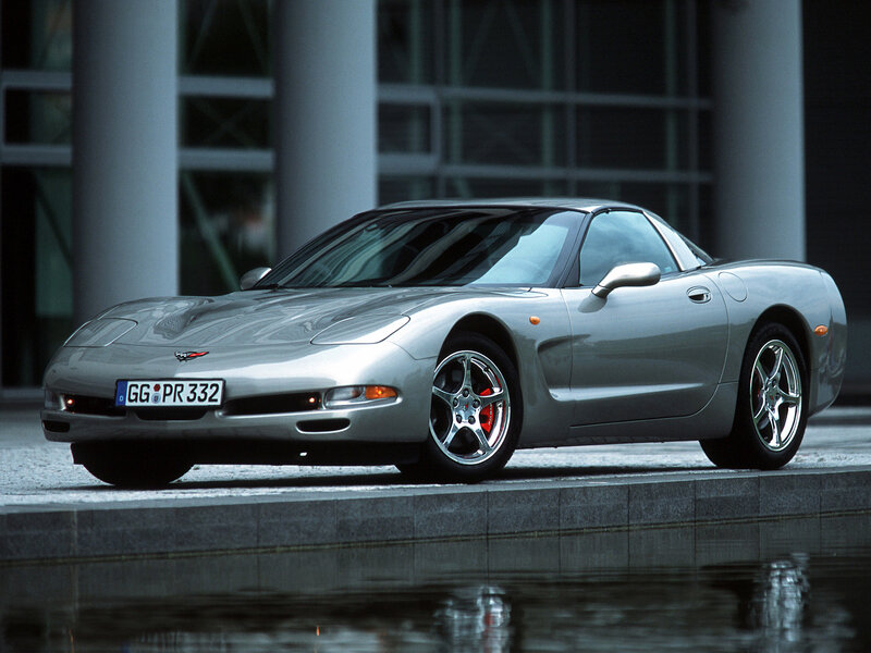 Silver Corvette C5 — Dramatic, Photograph